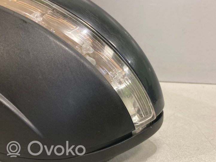 Volkswagen PASSAT B7 Front door electric wing mirror 3C0857933A