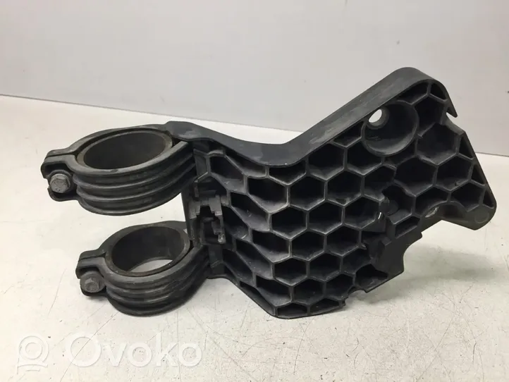 BMW X5 E70 Staffa/supporto di montaggio del filtro carburante 70314607