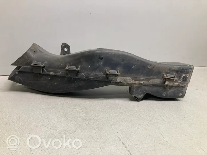 BMW X5 E70 Oro paėmimo kanalo detalė (-ės) 7158379