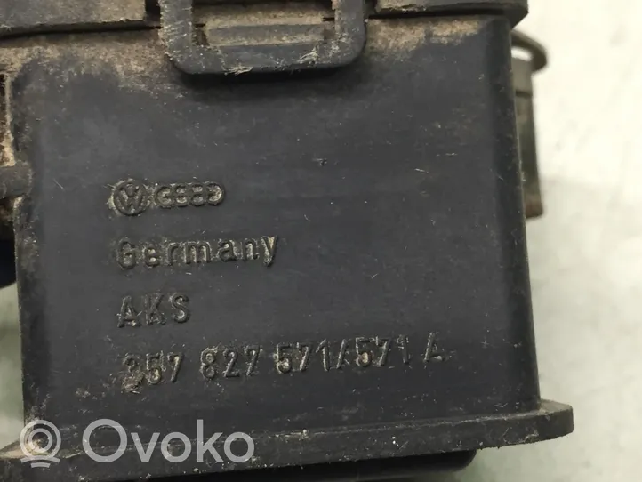 Volkswagen PASSAT B3 Takaluukun ulkopuolinen lukko 357827571