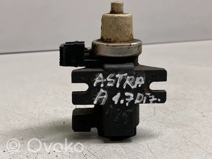 Opel Astra H Zawór podciśnienia / Elektrozawór turbiny 72190339