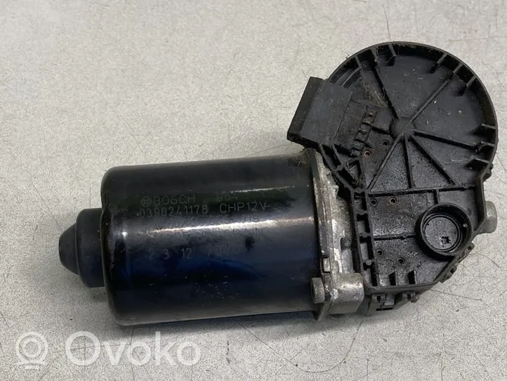 Volkswagen Lupo Wiper motor 0390241178