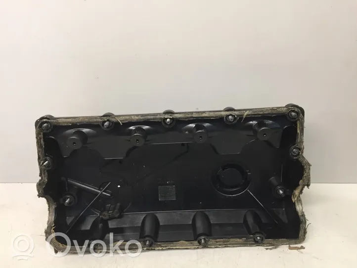 Volkswagen PASSAT B5 Rocker cam cover 038103475