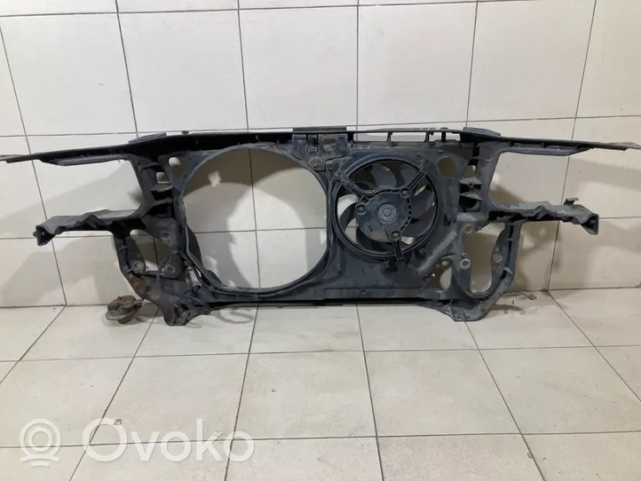 Volkswagen PASSAT B5.5 Radiatoru panelis (televizors) 3B0805594