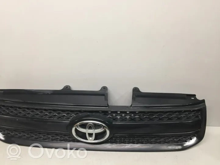 Toyota RAV 4 (XA20) Maskownica / Grill / Atrapa górna chłodnicy 5311142090