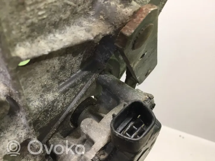 Nissan X-Trail T30 Mechanizm i silniczek wycieraczek szyby przedniej / czołowej 470732228