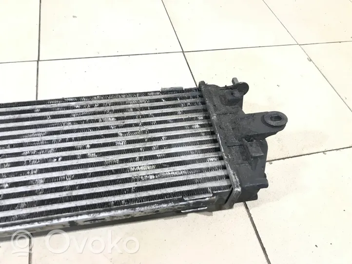 Opel Vivaro Intercooler radiator 988650B