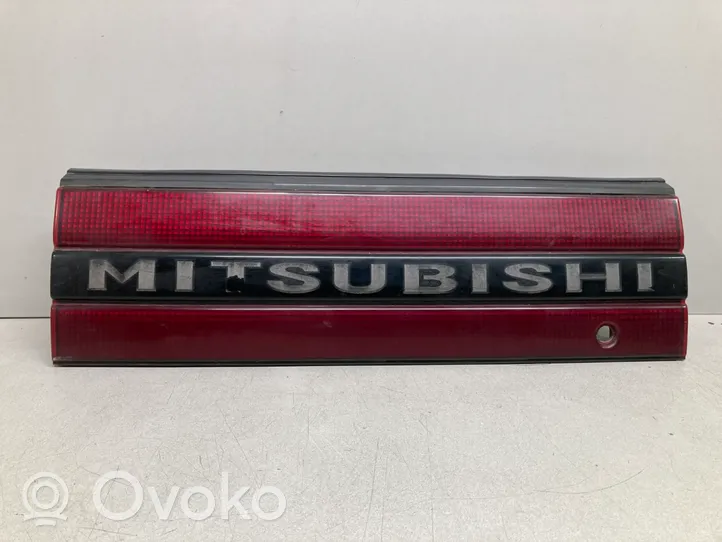 Mitsubishi Eclipse Odblask lampy tylnej MB645556