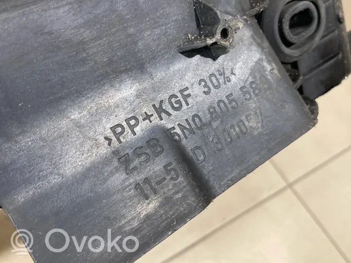 Volkswagen Tiguan Jäähdyttimen kehyksen suojapaneeli 5N0805594