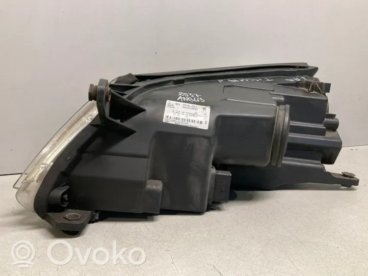 Volkswagen Tiguan Priekšējais lukturis 5N2941032H