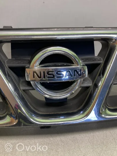 Nissan X-Trail T30 Grille de calandre avant 623108H700