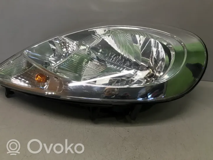 Opel Vivaro Lampa przednia 