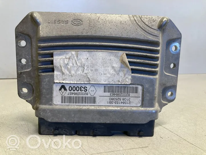 Renault Megane II Sterownik / Moduł ECU 8200298457