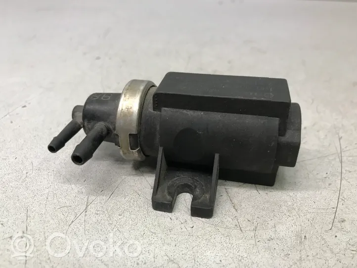 Audi A6 S6 C4 4A Solenoidinis vožtuvas 1H0906627