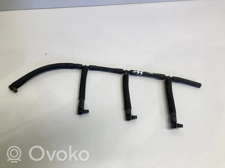 Volkswagen Golf VI Linea/tubo flessibile di ritorno del carburante 2136300