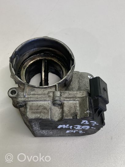 Audi A4 S4 B7 8E 8H Clapet d'étranglement 03G128063C