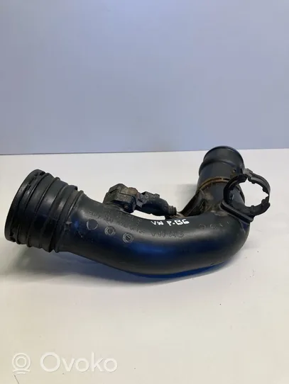 Volkswagen PASSAT B6 Intercooler hose/pipe 3C0145770C