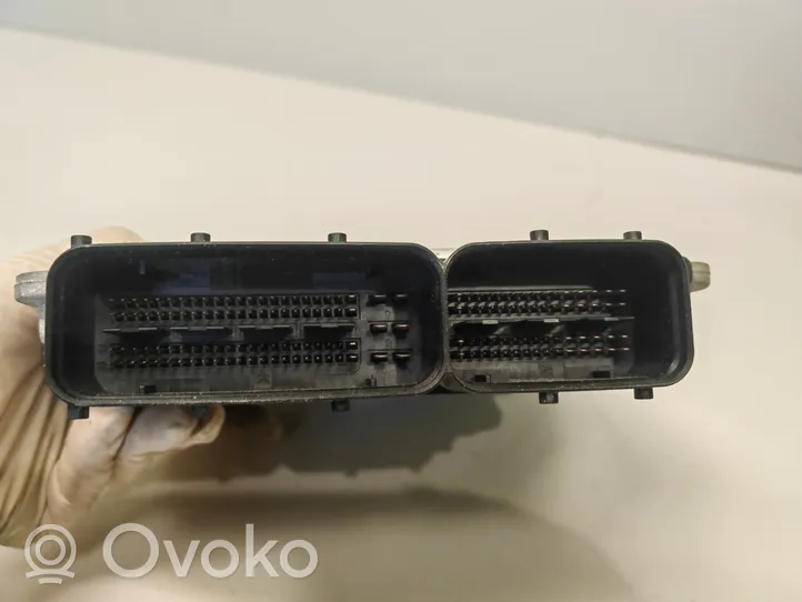 Volkswagen Golf V Sterownik / Moduł ECU 03C906056B