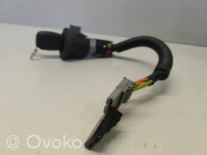 Opel Vivaro Ignition lock 143408T