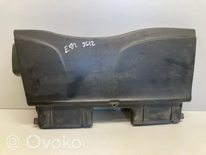 BMW 3 E92 E93 Air intake duct part 7798772