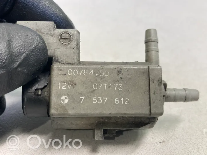 BMW 3 E92 E93 Vacuum valve 7537612