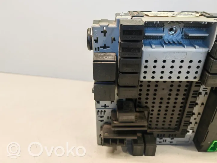 Volvo V70 Fuse module 30682664