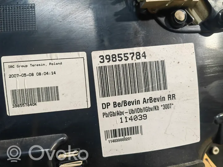 Volvo S80 Takaoven verhoilu 30649472