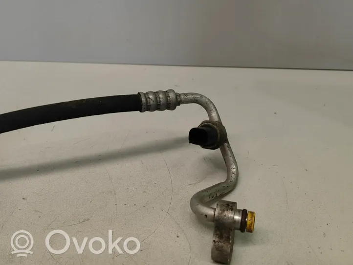 BMW X5 E70 Air conditioning (A/C) pipe/hose 6945726