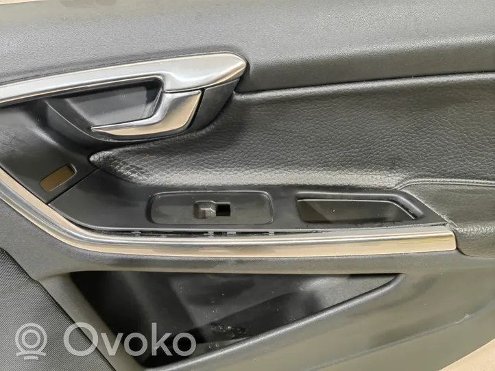 Volvo S60 Rivestimento del pannello della portiera anteriore 8635860