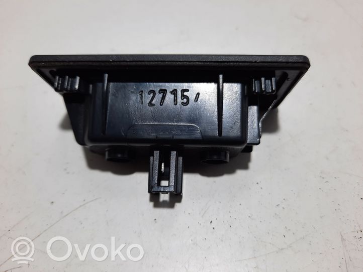 Audi Q5 SQ5 Lampa oświetlenia tylnej tablicy rejestracyjnej 4C0943021