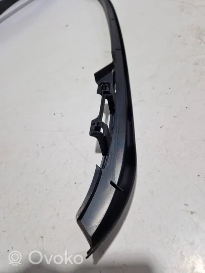 Mercedes-Benz C AMG W204 Front door glass trim molding A2047250271