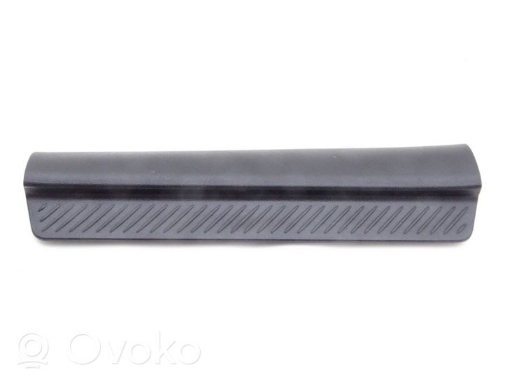 Mazda 6 Rivestimento del sottoporta delle minigonne laterali GJ6A68720