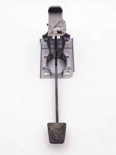 Mitsubishi Outlander Brake pedal 