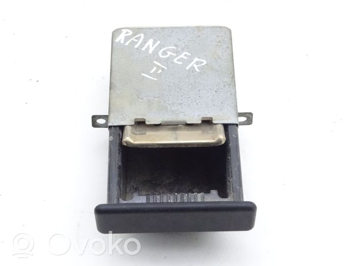 Ford Ranger Cendrier UH71646102