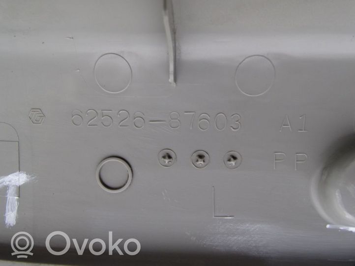 Daihatsu Rocky (C) garniture de pilier 62526-87603