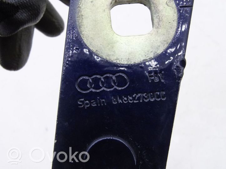 Audi TT Mk1 Takaluukun sarana 8N8827300C