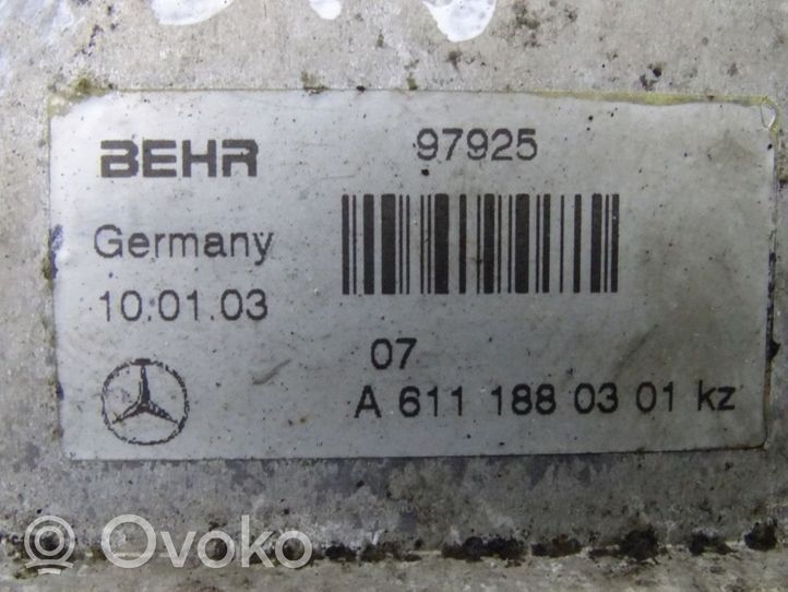 Mercedes-Benz Vito Viano W638 Variklio tepalo radiatorius A611 188 03 01