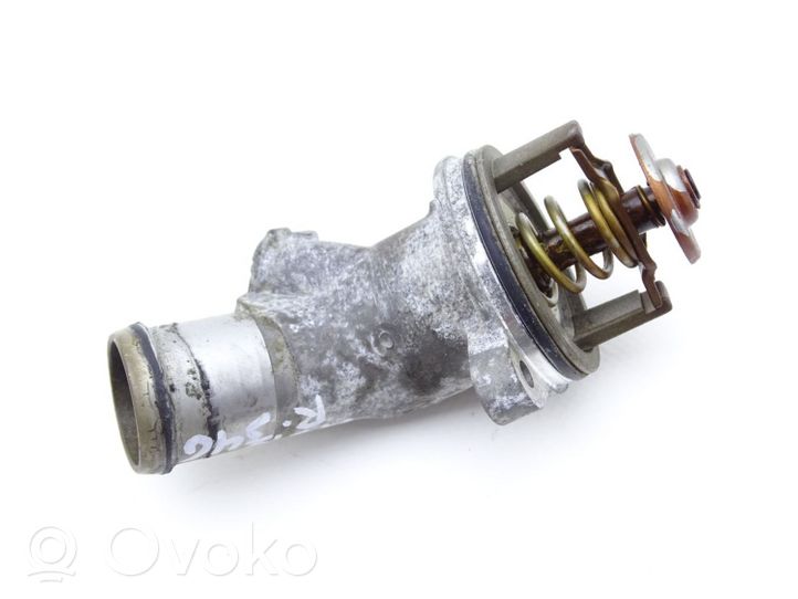 Audi A6 S6 C5 4B Boîtier de thermostat / thermostat 06C121111C