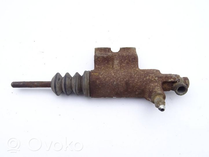 Mitsubishi Pajero Clutch slave cylinder 