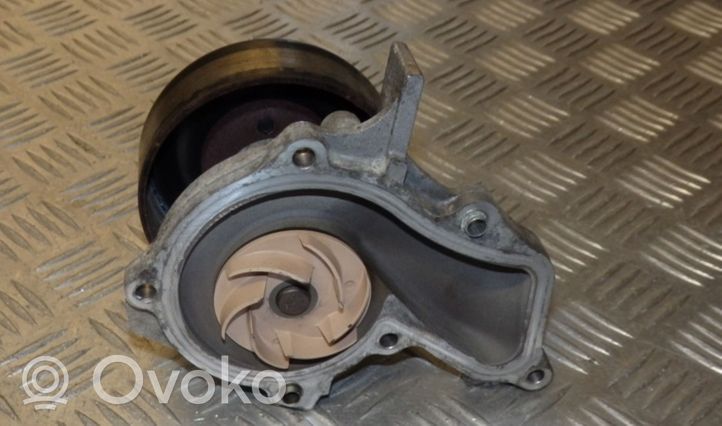 Ford Fiesta Pompa wody YS6G8505A1C