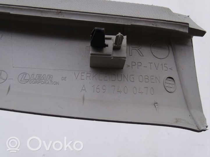 Mercedes-Benz A W169 Takaluukun alaosan verhoilu A1697400470