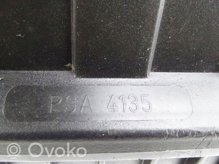 Peugeot 306 Ilmansuodattimen kotelo PSA4135