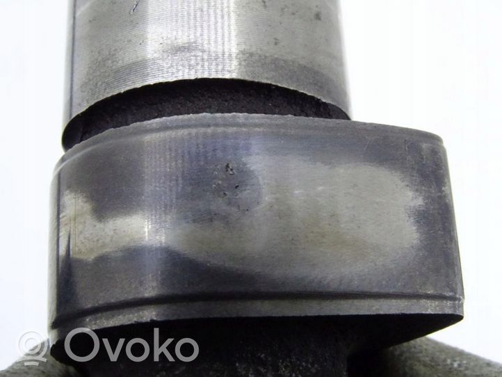 Volvo 850 Nokka-akseli 1001436