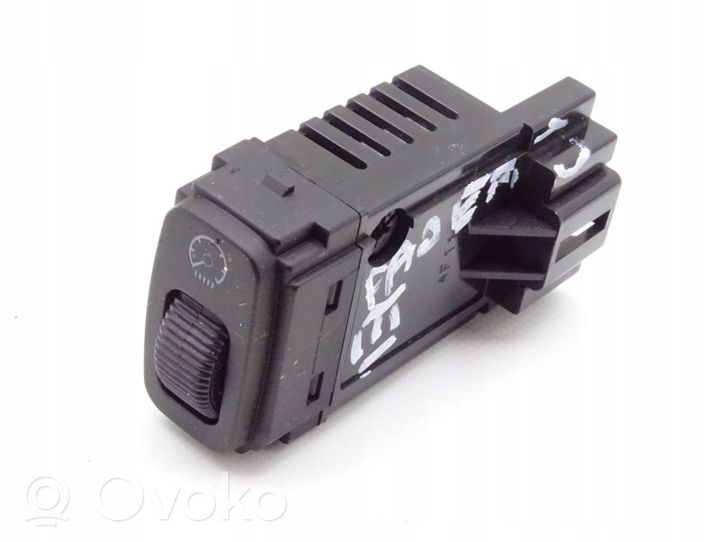 Mitsubishi Pajero Fog light switch 