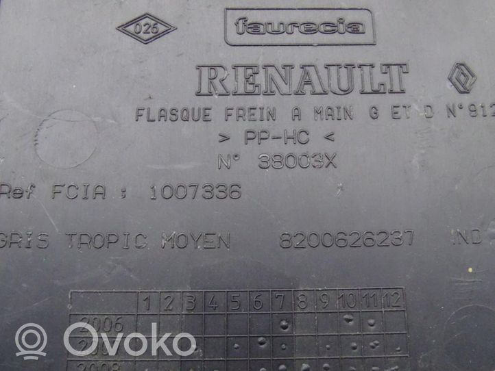 Renault Kangoo II Osłona boczna tunelu środkowego 8200626237