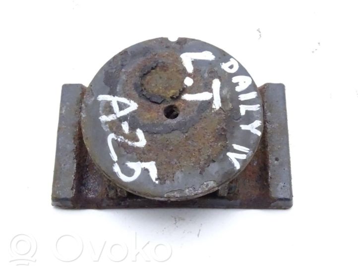 Iveco Daily 4th gen Clutch pedal mounting bracket assembly, 10.81 € RRR