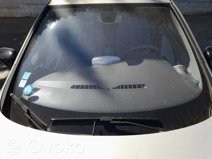 Renault Zoe Szyba przednia / czołowa 