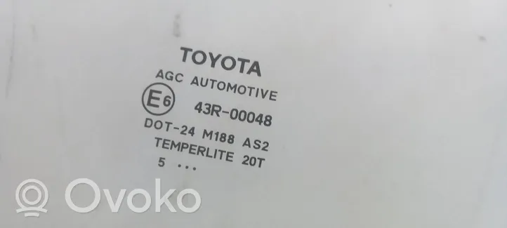 Toyota Yaris Szyba drzwi tylnych 