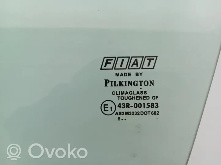 Fiat Grande Punto Etuoven ikkunalasi, neliovinen malli 