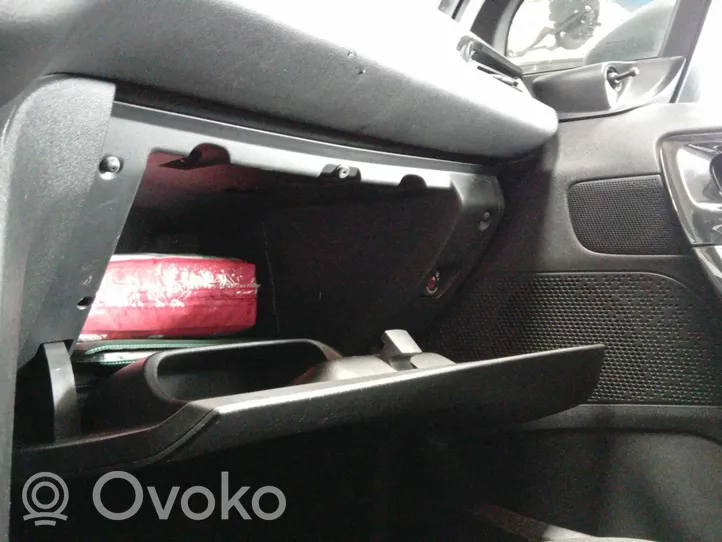 Peugeot 208 Garniture, tiroir console centrale 